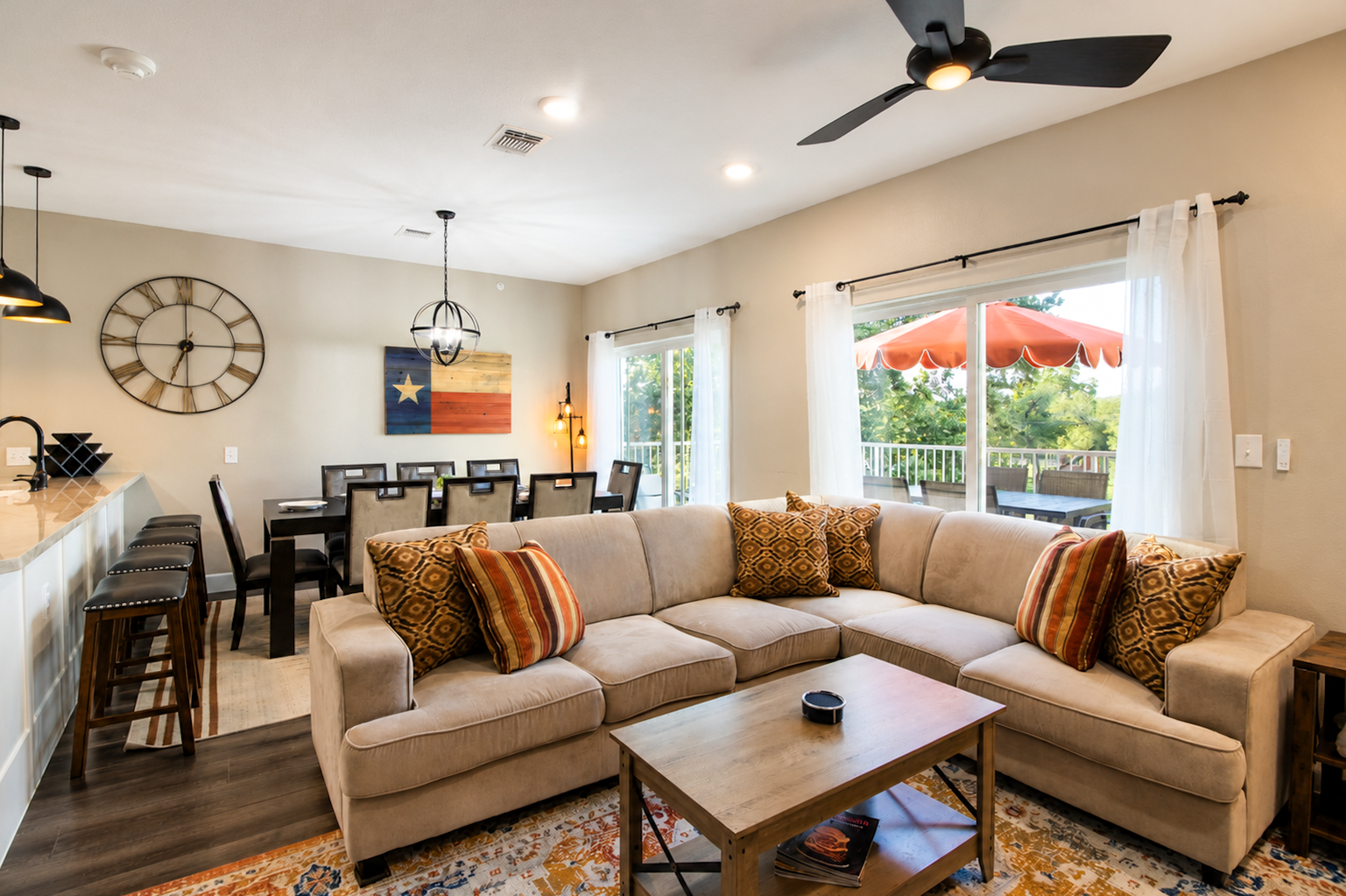 Open living room — Photography in Galveston, TX